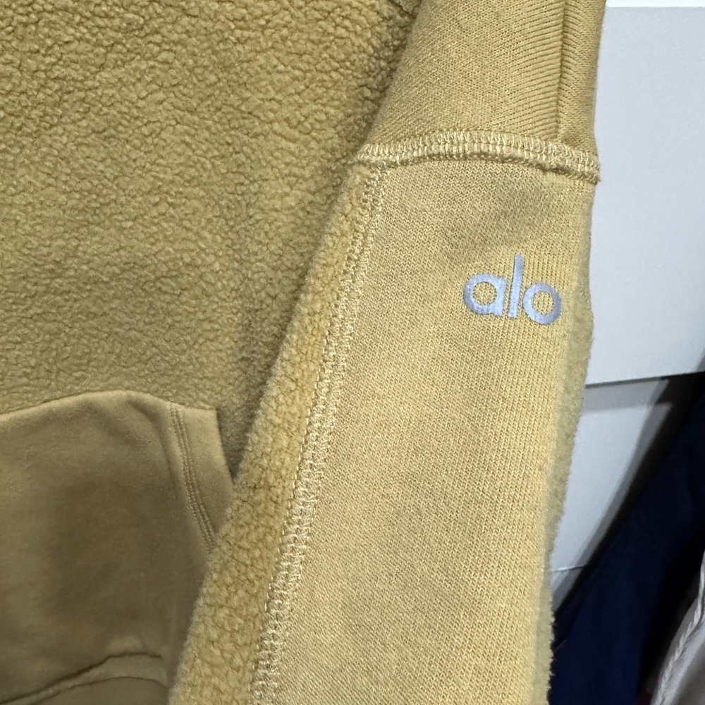 ALO Yoga Mustard Yellow Sherpa Hoodie Jacket - Picture 4 of 4